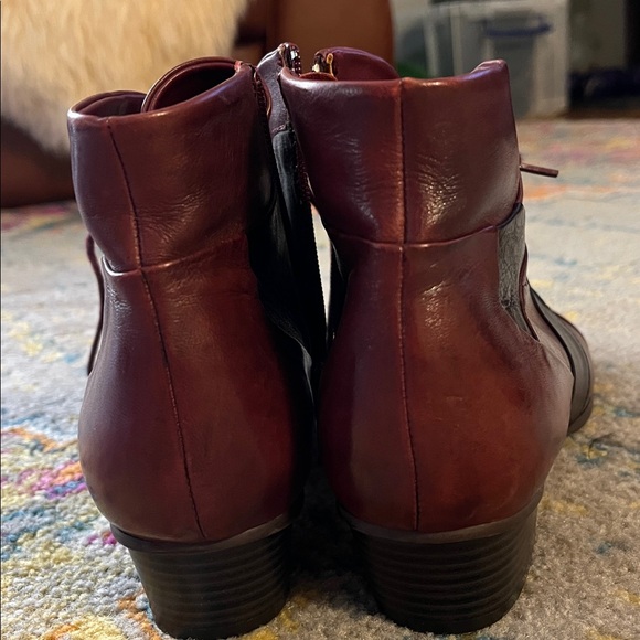 Elegant Burgundy and Black Women's Ankle Boots, fits 9-9.5 USA, new, - Picture 13 of 15